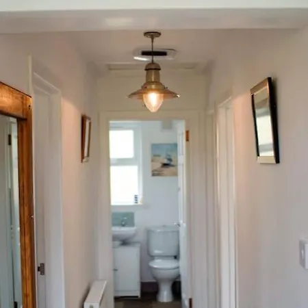 Mary Jane's Cottage, Lettermacaward *