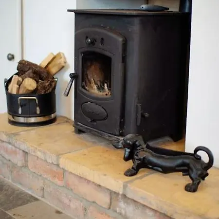 Mary Jane's Cottage, Lettermacaward Nyaraló