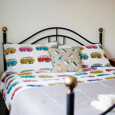 Mary Jane's Cottage, Lettermacaward Nyaraló *