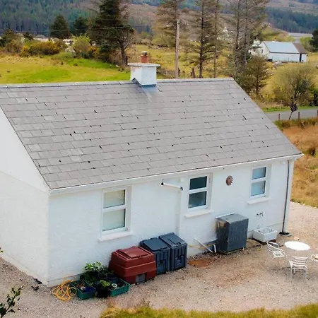 Mary Jane's Cottage, Lettermacaward * Doochary