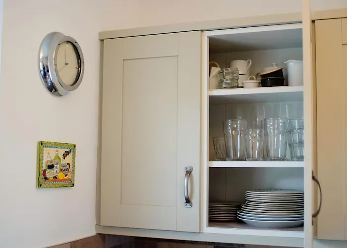 Mary Jane's Cottage, Lettermacaward *